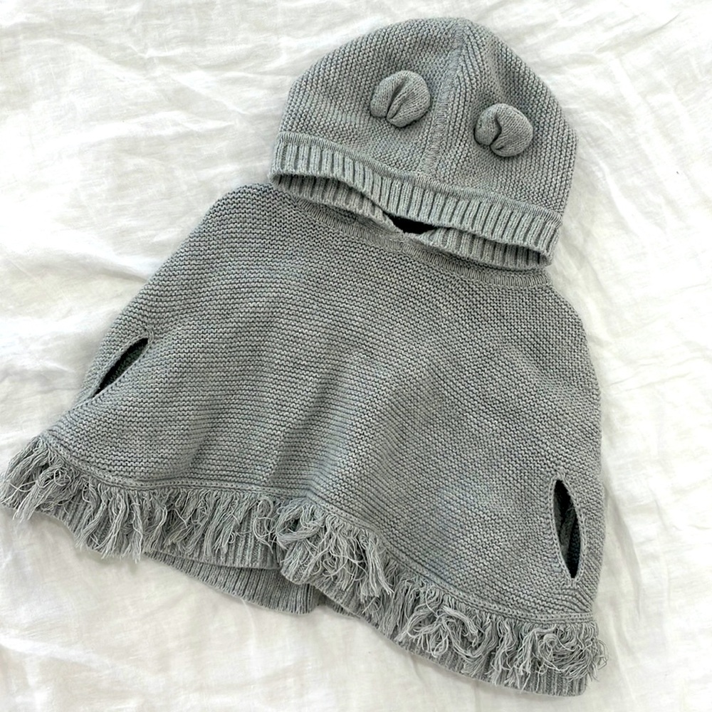 BabyGap|18-24 Months Knitted Cape